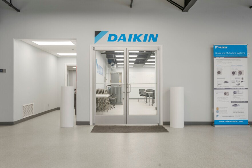 More Photos Of 5440 S 101st East Ave, Tulsa Warehouse For Sale