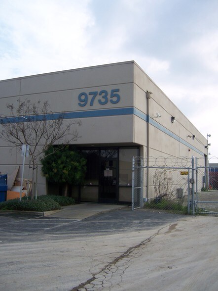 More Photos Of 9731 Dino Dr, Elk Grove Warehouse For Lease