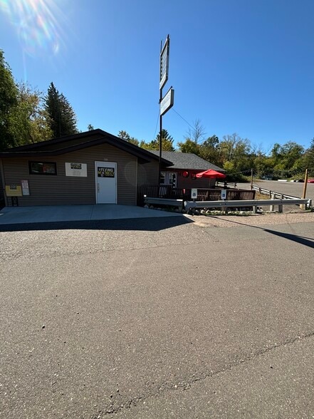 Primary Photo Of 951 14th Ave, Almena Restaurant For Sale