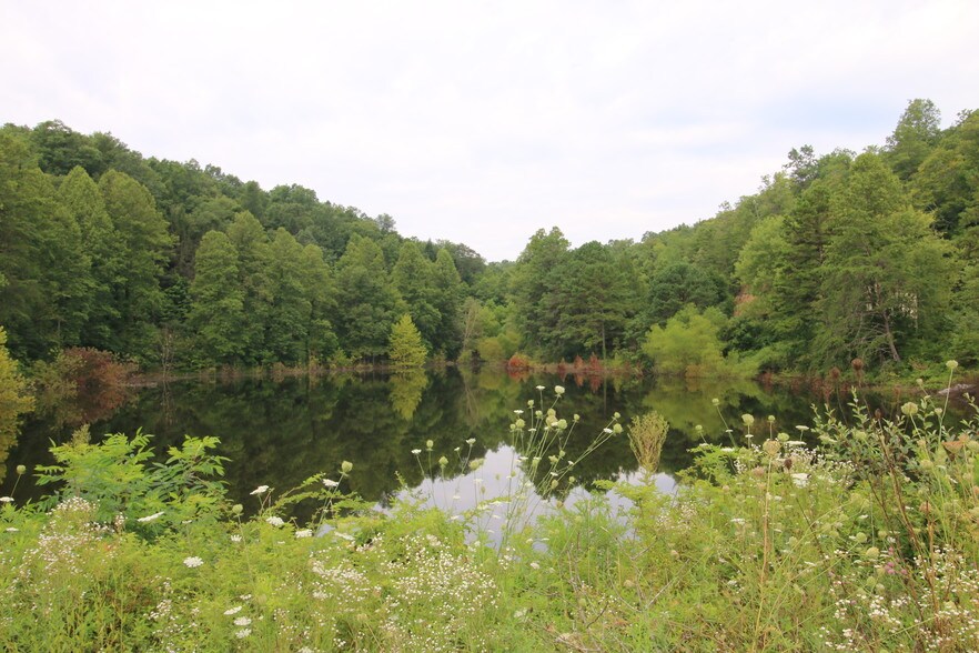 More Photos Of 11251 Highway 90, Parkers Lake Hotel For Sale