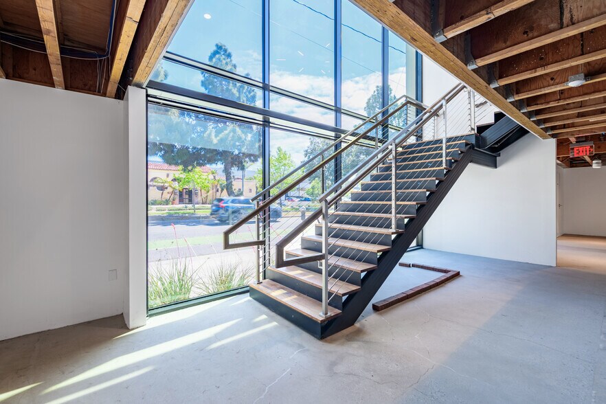 More Photos Of 3331 Ocean Park Blvd, Santa Monica Loft Creative Space For Lease