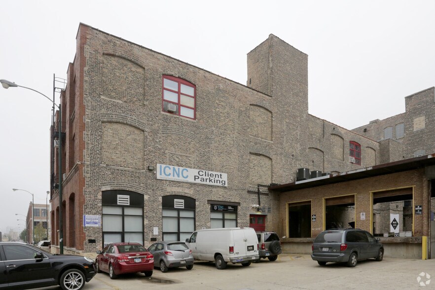 More Photos Of 320 N Damen Ave, Chicago Warehouse For Lease