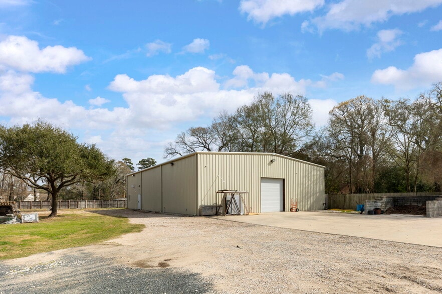 More Photos Of 8711 Hufsmith Kuykendahl Rd, Tomball Industrial For Sale