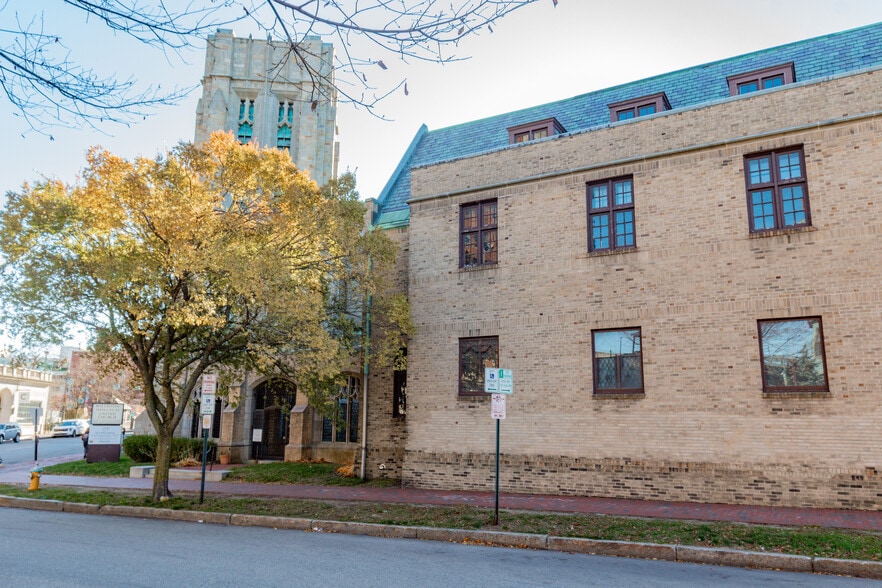 More Photos Of 156 High St, Portland Specialty For Sale