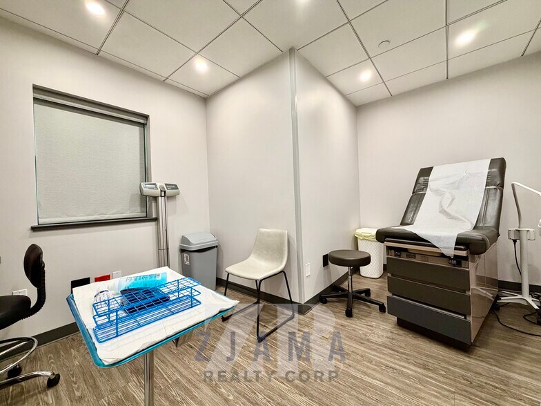 More Photos Of 866 Eastern Pky, Brooklyn Apartments For Lease