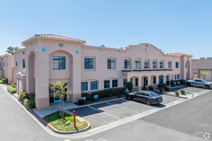 Primary Photo Of 32238 Paseo Adelanto, San Juan Capistrano Research And Development For Lease