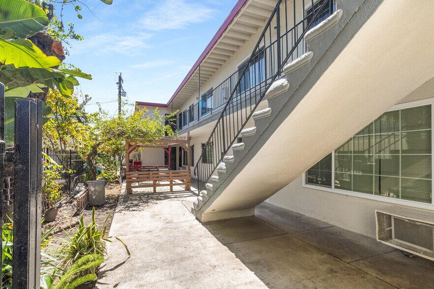 More Photos Of 10782 Palma Vista Ave, Garden Grove Apartments For Sale