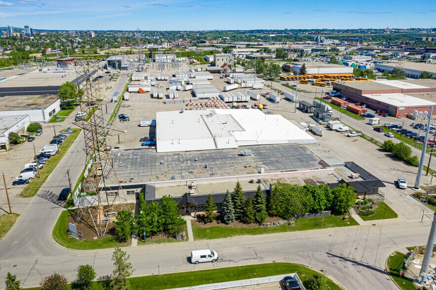 More Photos Of 1212 34th Ave SE, Calgary Warehouse For Lease