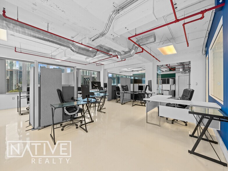 More Photos Of 14 NE 1st Ave, Miami Office For Sale