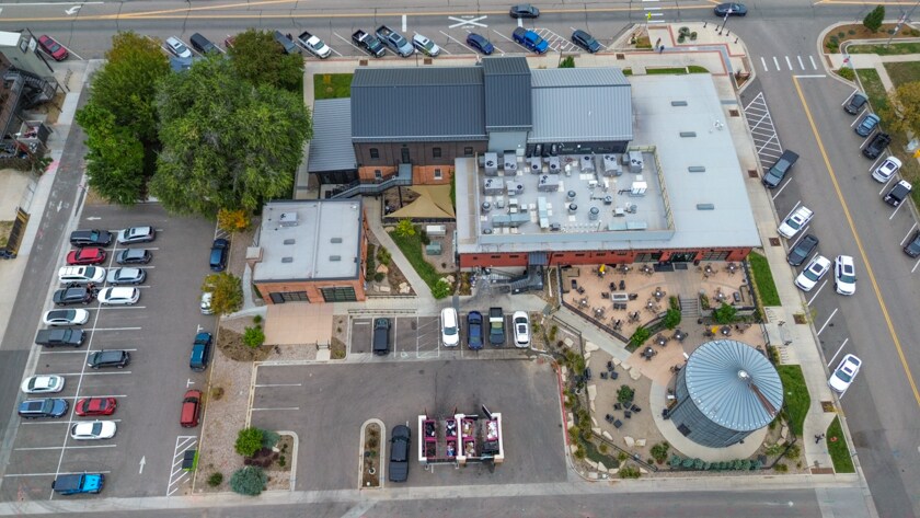 More Photos Of 301 Main St, Windsor Restaurant For Lease