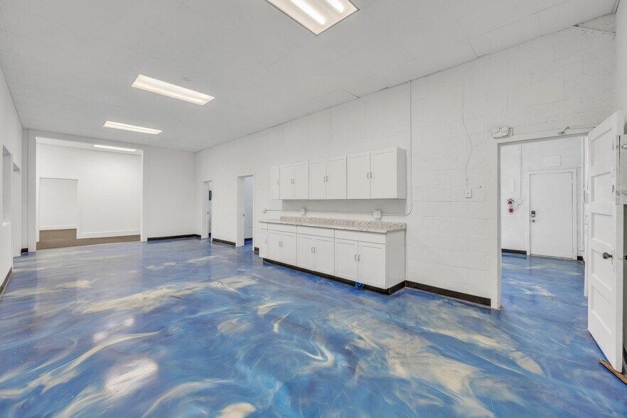 More Photos Of 525 E Railroad Ave, Keenesburg Warehouse For Lease