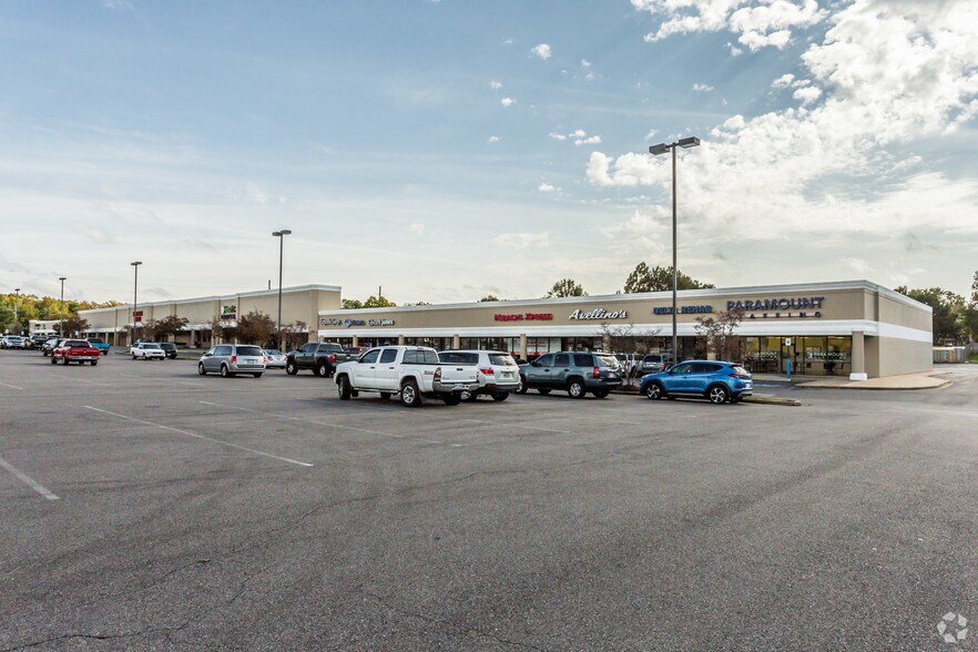 More Photos Of 945-975 E Goodman Rd, Southaven Unknown For Lease