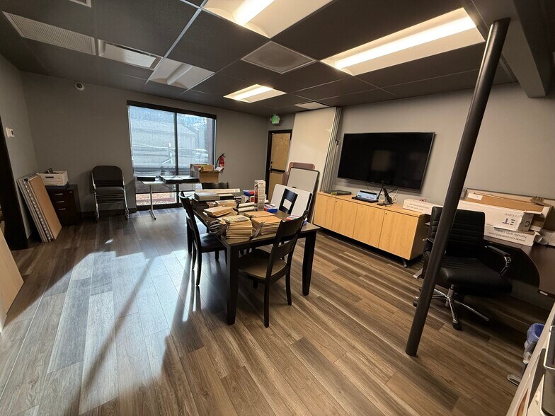 More Photos Of 5700 E Evans Ave, Denver Showroom For Lease