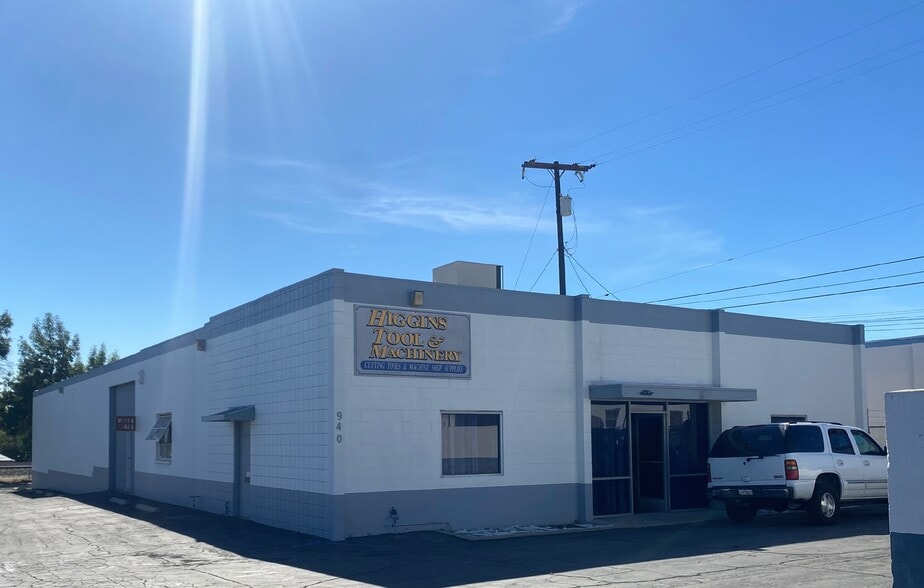 More Photos Of 948 W 9th St, Upland Warehouse For Lease