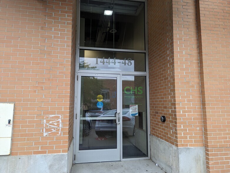 More Photos Of 1731-1749 N Elston Ave, Chicago General Retail For Lease