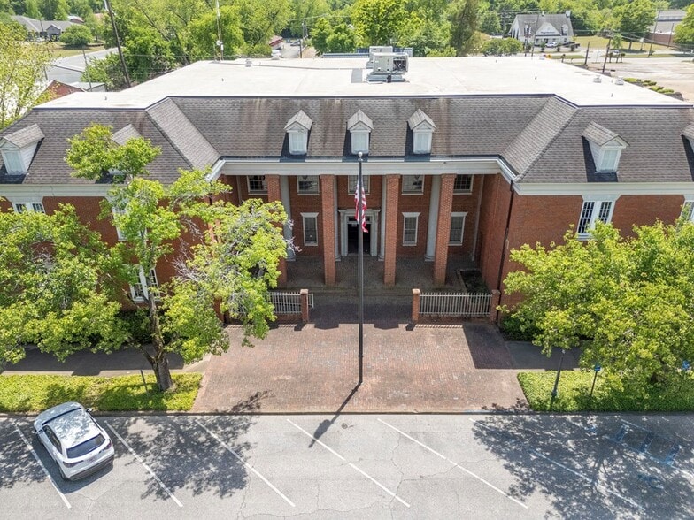 More Photos Of 303 E Broad St, Eufaula Office For Sale