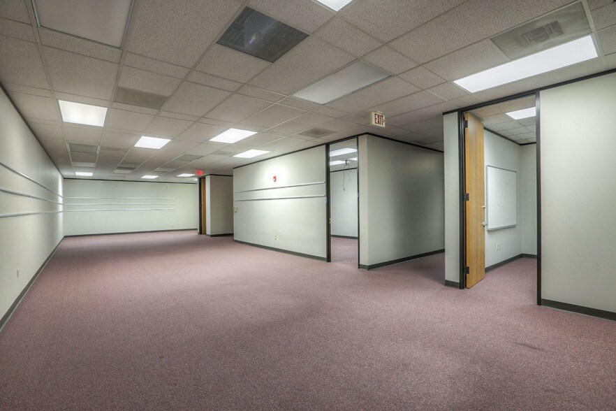 More Photos Of 1115 Gemini St, Houston Loft Creative Space For Lease