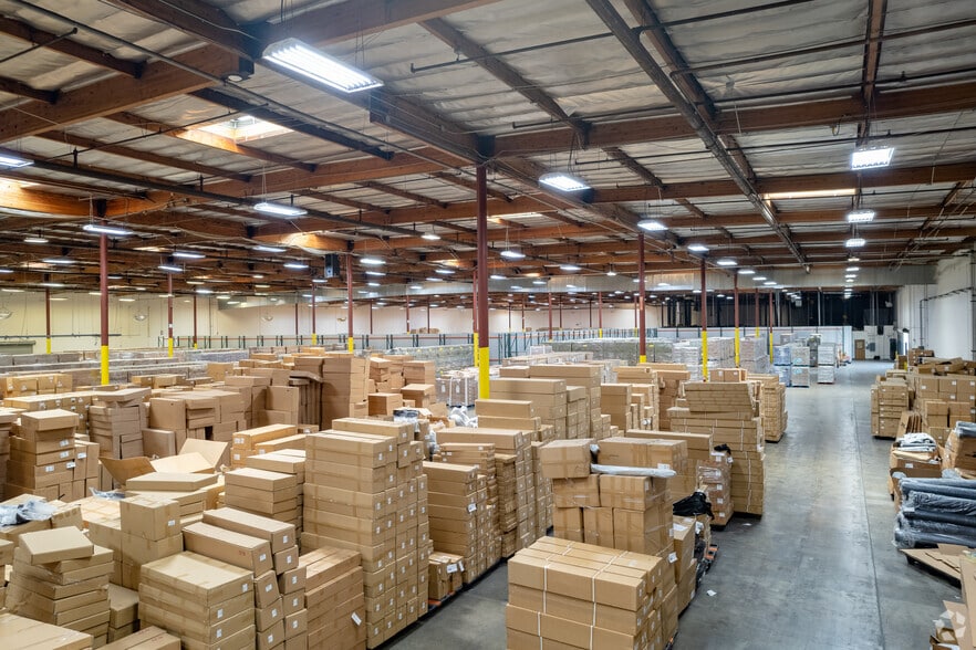 More Photos Of 2720 Pellissier Pl, City of Industry Warehouse For Lease