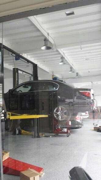 More Photos Of 400-420 E Whittier Blvd, La Habra Auto Repair For Sale