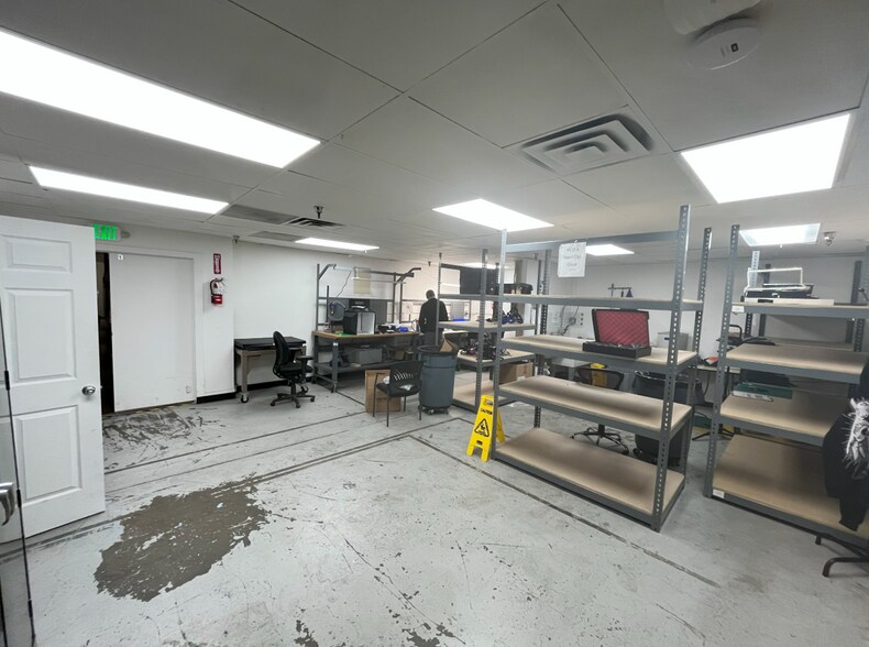 More Photos Of 555 Alter St, Broomfield Service For Lease