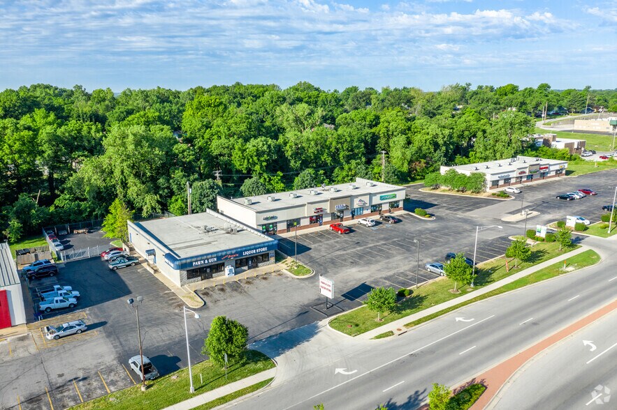 More Photos Of 7925 State Ave, Kansas City Unknown For Lease