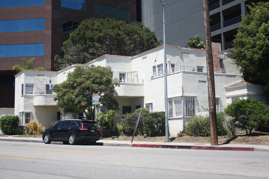More Photos Of 1220 Veteran Ave, Los Angeles Land For Sale