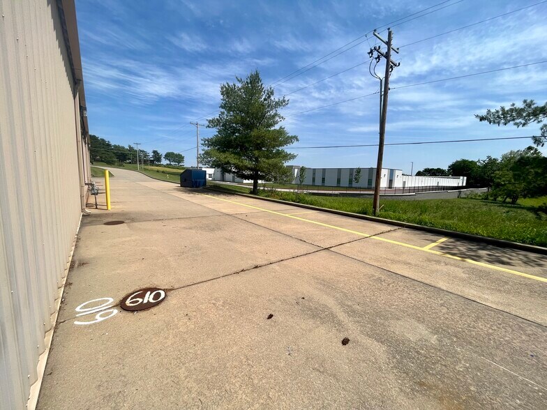 More Photos Of 623 Silver Springs Rd, Cape Girardeau Unknown For Lease