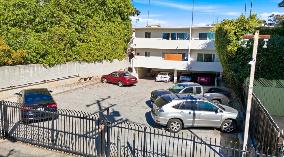 More Photos Of 1042 6th St, Santa Monica Apartments For Sale