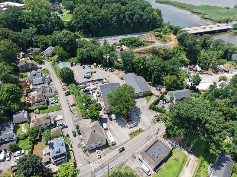 More Photos Of 37A Old Albany Post Rd, Ossining Warehouse For Sale
