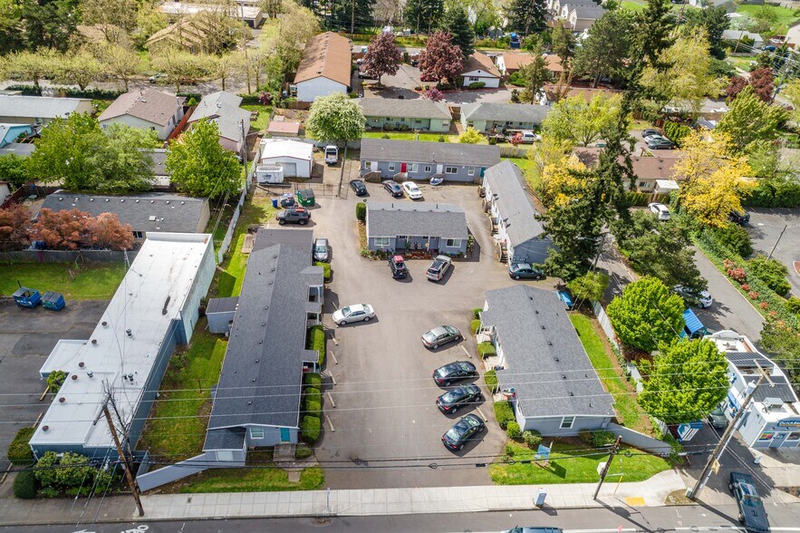 More Photos Of 13718 SE Division St, Portland Apartments For Sale