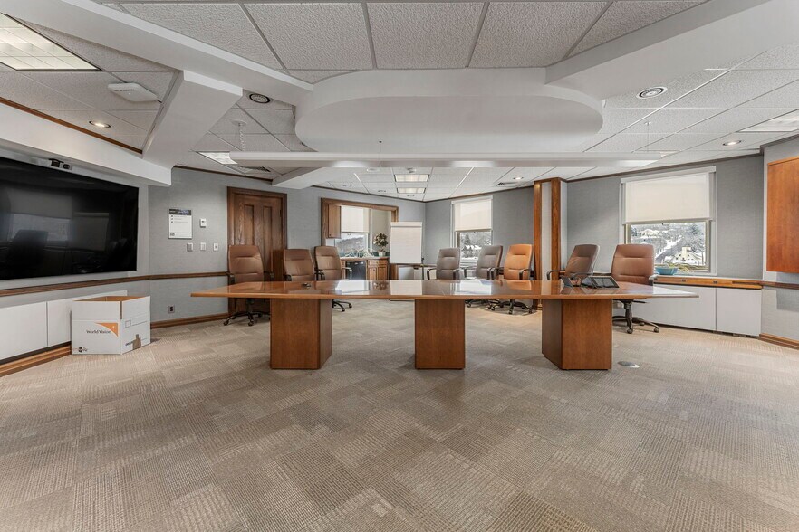More Photos Of 1 W Market St, Corning Office Residential For Lease