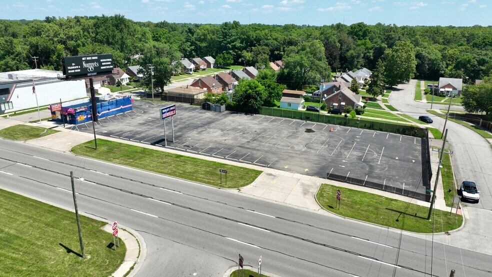 More Photos Of 16550-16512 Telegraph Rd, Detroit General Retail For Sale