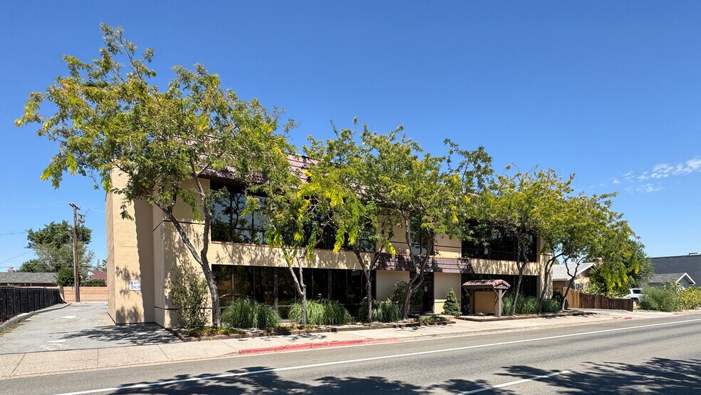 Primary Photo Of 535 E Plumb Ln, Reno Office For Lease