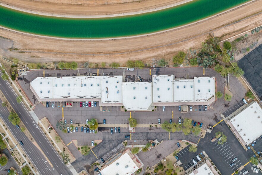 More Photos Of 21043 N Cave Creek Rd, Phoenix Storefront For Lease