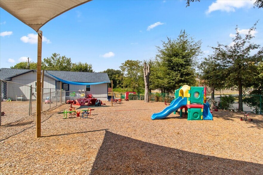 More Photos Of 57 Merritt St SE, Marietta Daycare Center For Sale