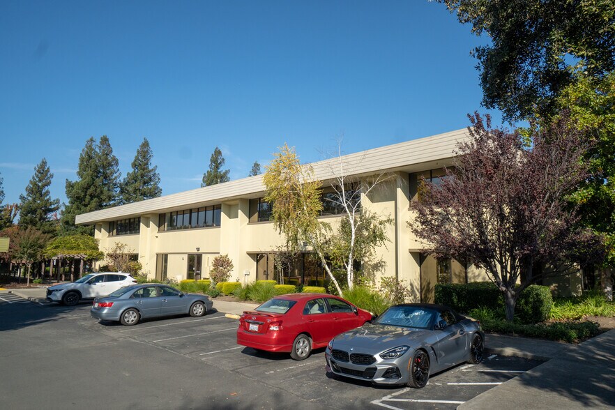 More Photos Of 375 N Wiget Ln, Walnut Creek Office For Lease
