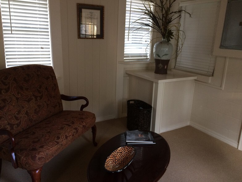 More Photos Of 19205 State Highway 181, Fairhope Office For Sale