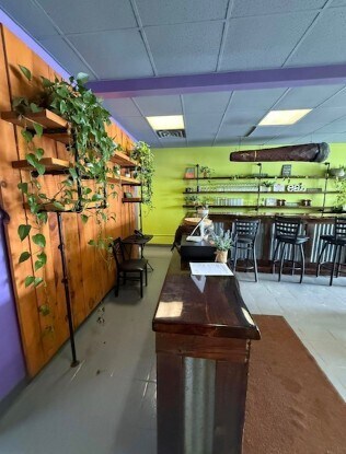 More Photos Of 8433-8457 Seneca Tpke, New Hartford Storefront For Lease