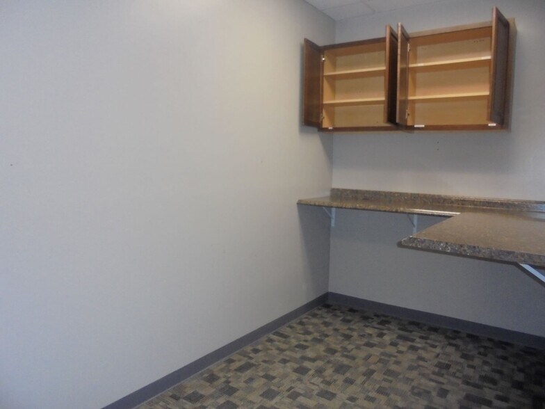 More Photos Of 100-230 Uinta Dr, Green River Storefront For Lease