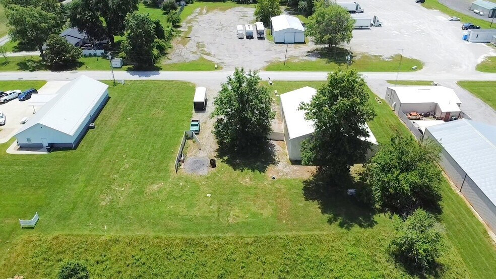 More Photos Of 9422 E Bellview Rd, Mount Vernon Industrial For Sale