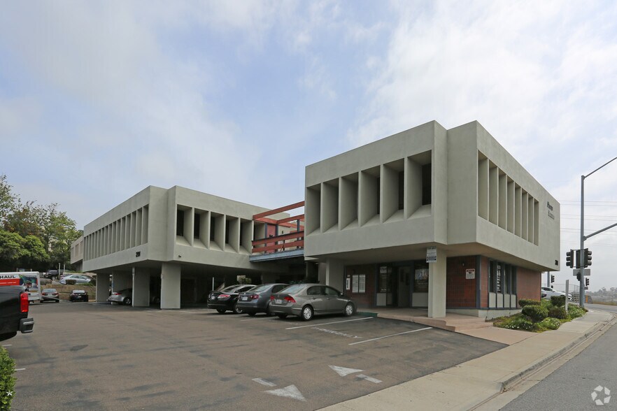 More Photos Of 2191 S El Camino Real, Oceanside Office For Lease