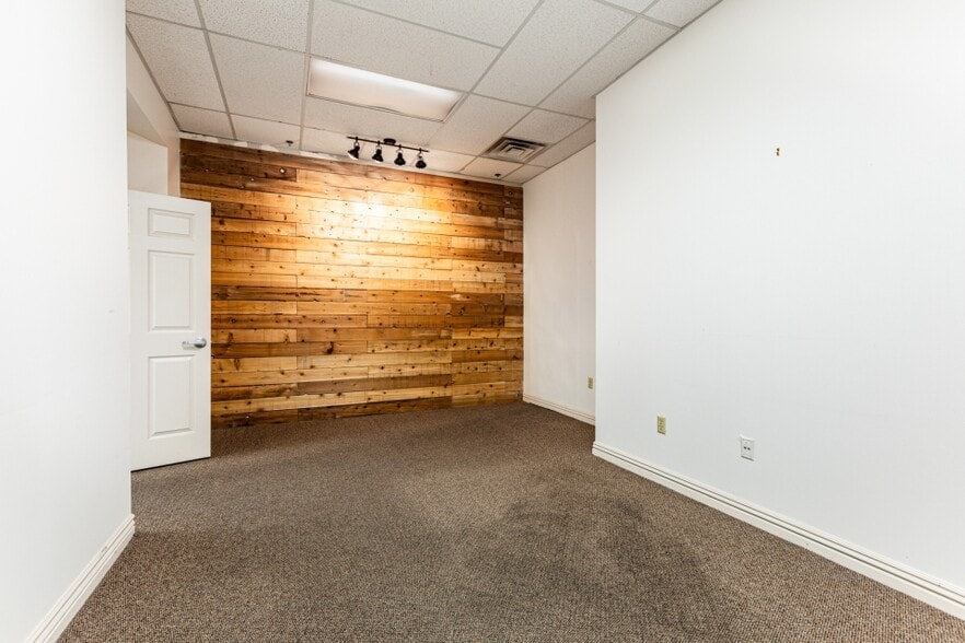More Photos Of 55-65 N University Ave, Provo Office For Lease