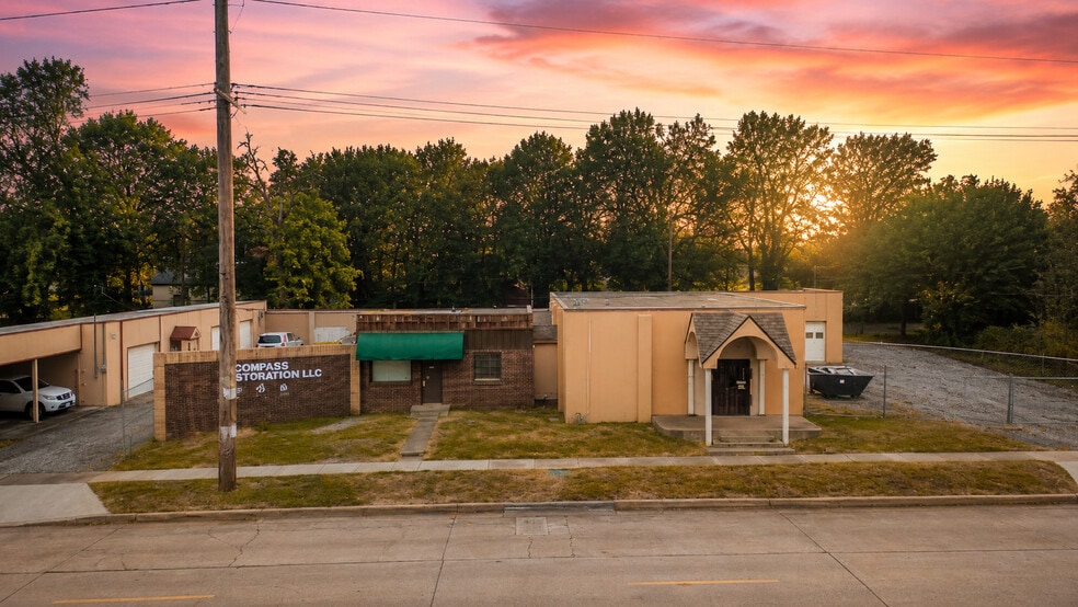 Primary Photo Of 219 & 303 W Chase st, Springfield Light Distribution For Lease