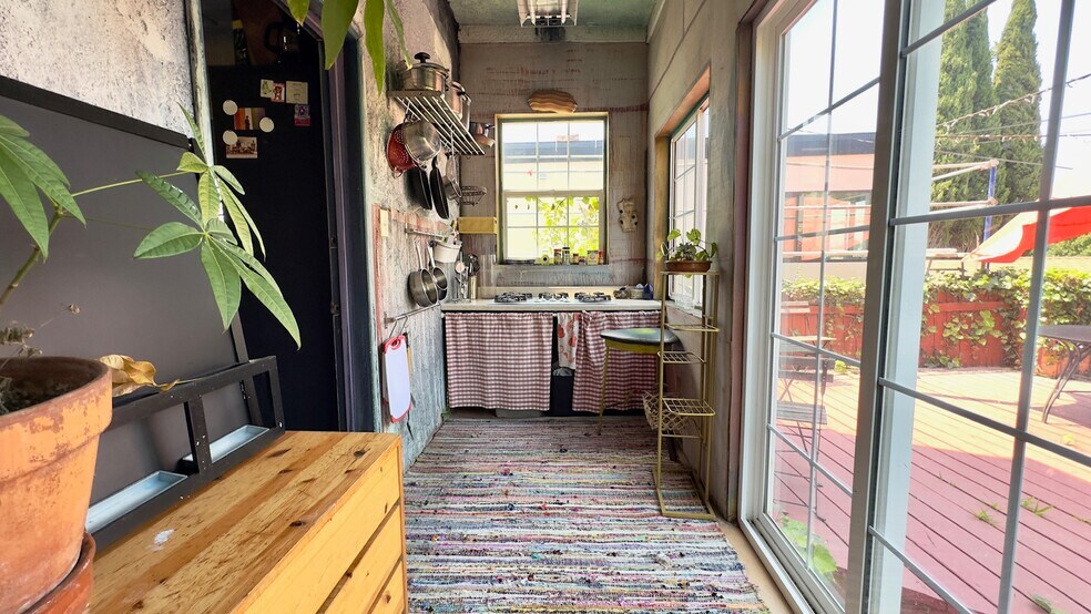 More Photos Of 1920 Kent St, Los Angeles Apartments For Sale
