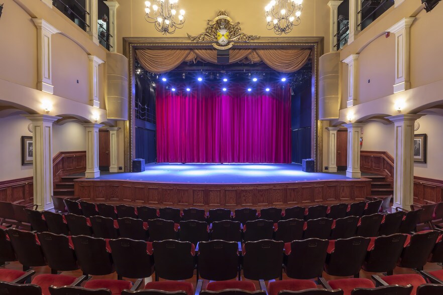More Photos Of 100-112 N Citrus Ave, Covina Theater Concert Hall For Lease