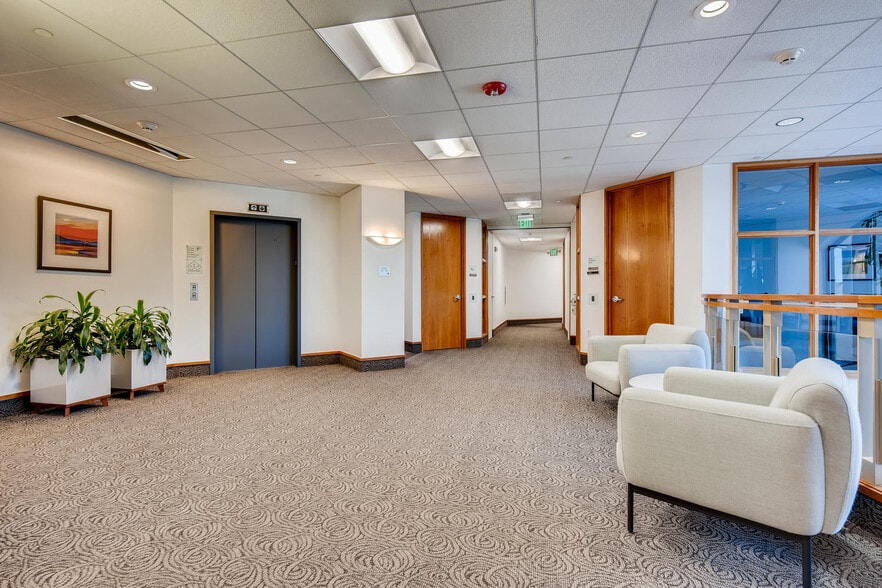 More Photos Of 385 Inverness Pky, Englewood Unknown For Lease