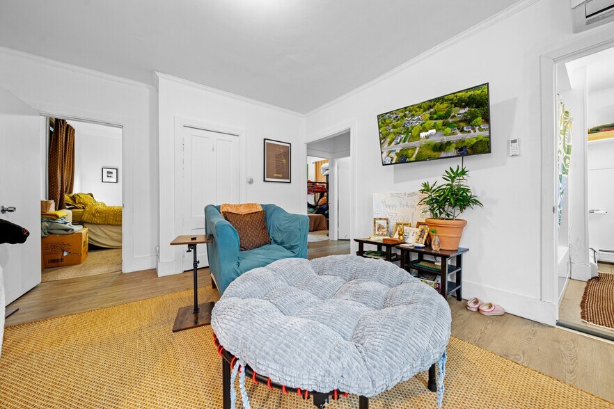 More Photos Of 15 South St, Freeport Apartments For Sale