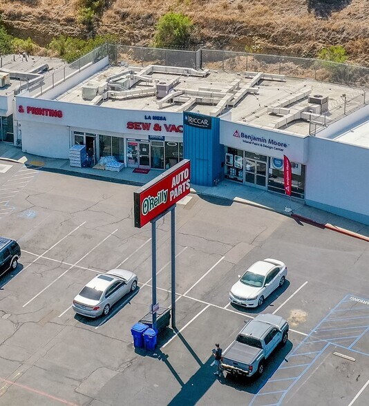 More Photos Of 5346 Jackson Dr, La Mesa Storefront For Lease