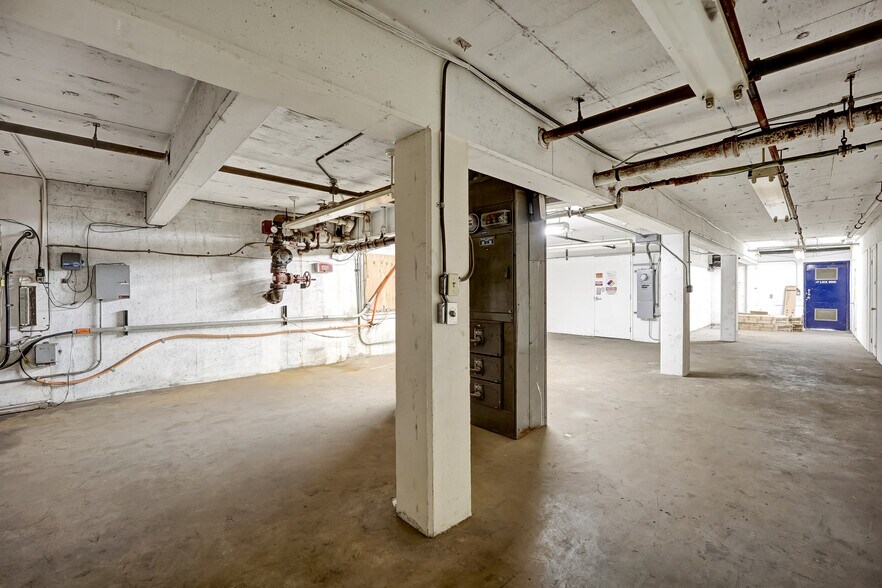 More Photos Of 8780 Valley Blvd, Rosemead Office For Lease