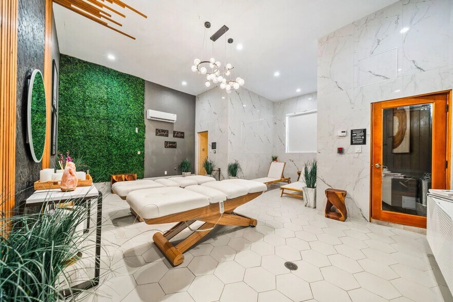 More Photos Of 521 Muirfield Loop, Reunion Specialty For Sale